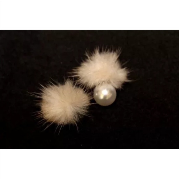 Faux Fur Double Sided Pearl Earrings - Picture 7 of 8